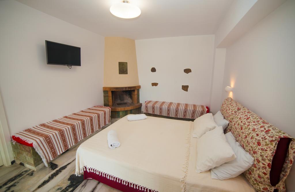 Castelopetra Aparthotel Katapola Luaran gambar
