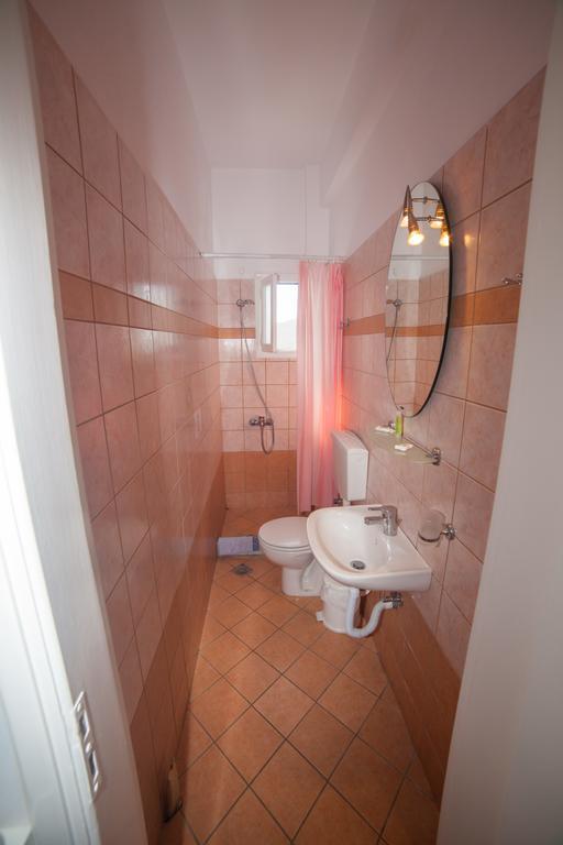 Castelopetra Aparthotel Katapola Luaran gambar